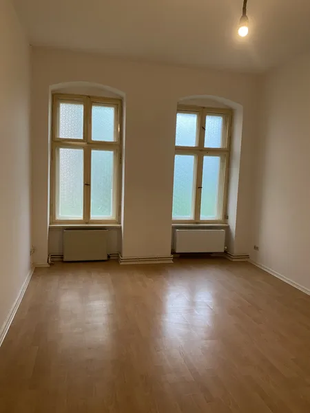2 Zimmerwohnung mit Duschbad und Laminat — photo 1